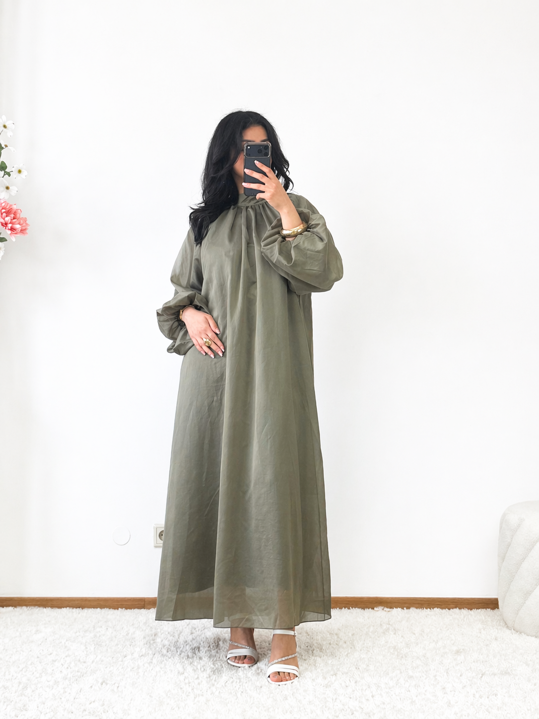 MAXIKLEID MIT BALLONÄRMELN