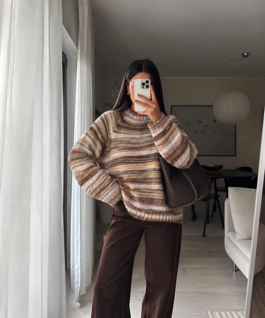 MULTICOLORED KNITTED PULLOVER