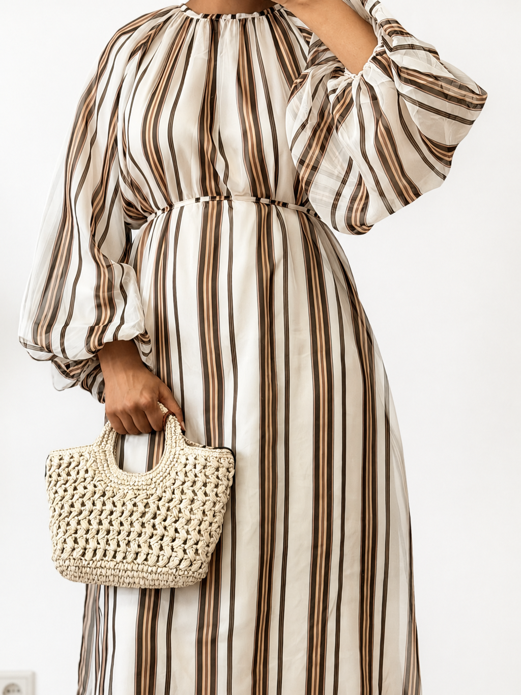 Gestreiftes Maxi-Kleid – Tencel, Ballonärmel, Creme | Modest Fashion