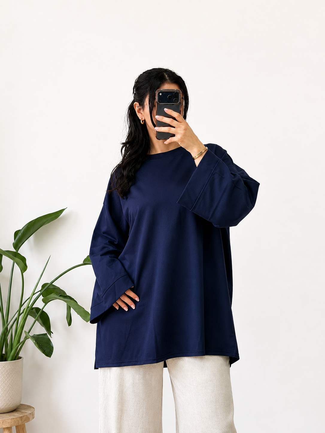OVERSIZED-T-SHIRT MIT LANGEN ÄRMELN