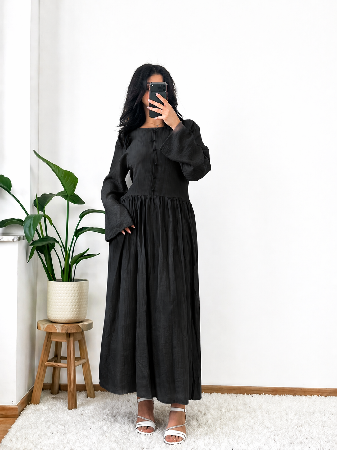 LANGES KLEID MIT RAFFUNG